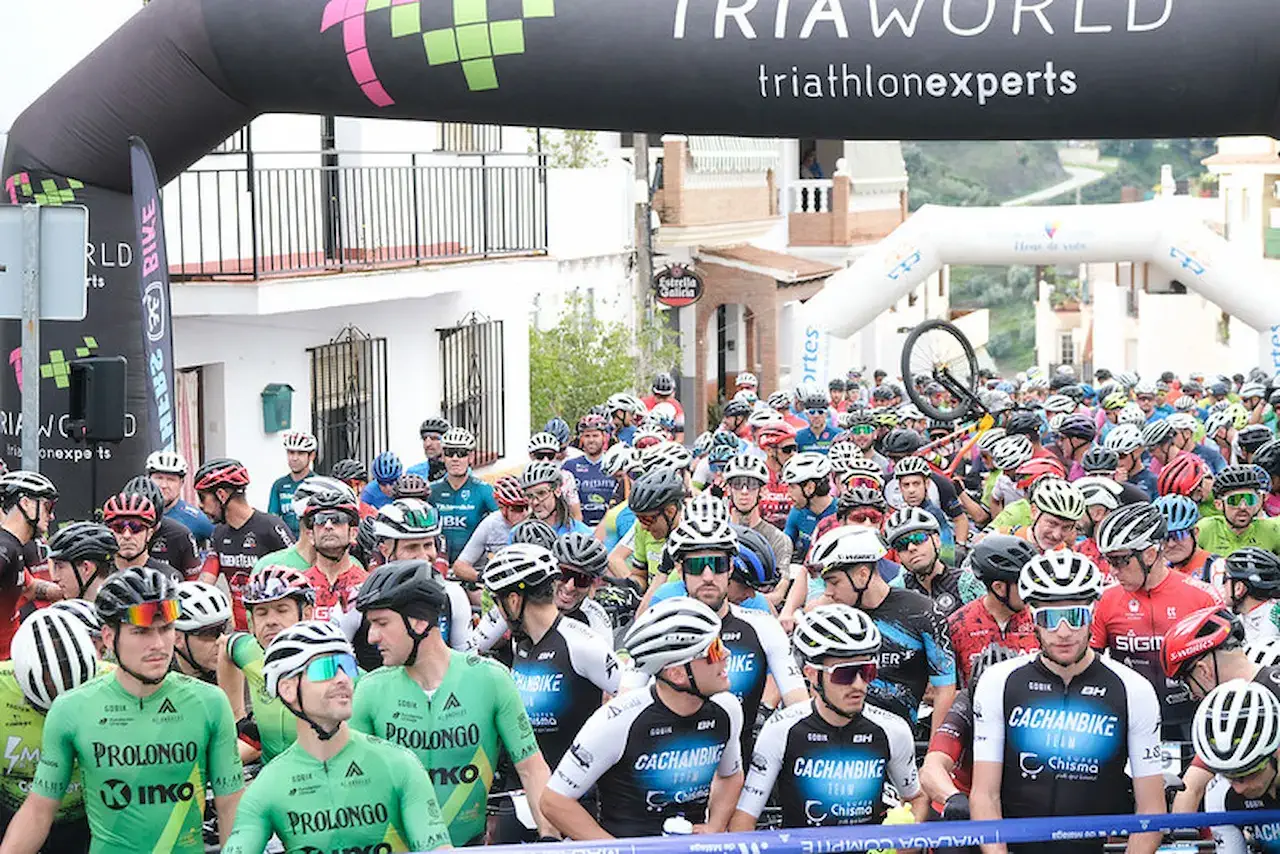 Salida del último Desafío Granadillas BTT en Benagalbón
