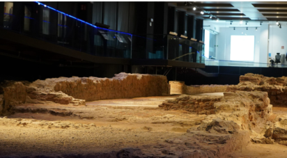 Villa Antiopa, la Cueva de la Victoria y Galería del Higuerón